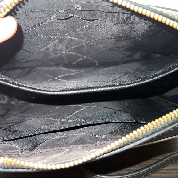 NWT Michael Kors Jet Set EW LG Crossbody SET - Picture 6 of 9